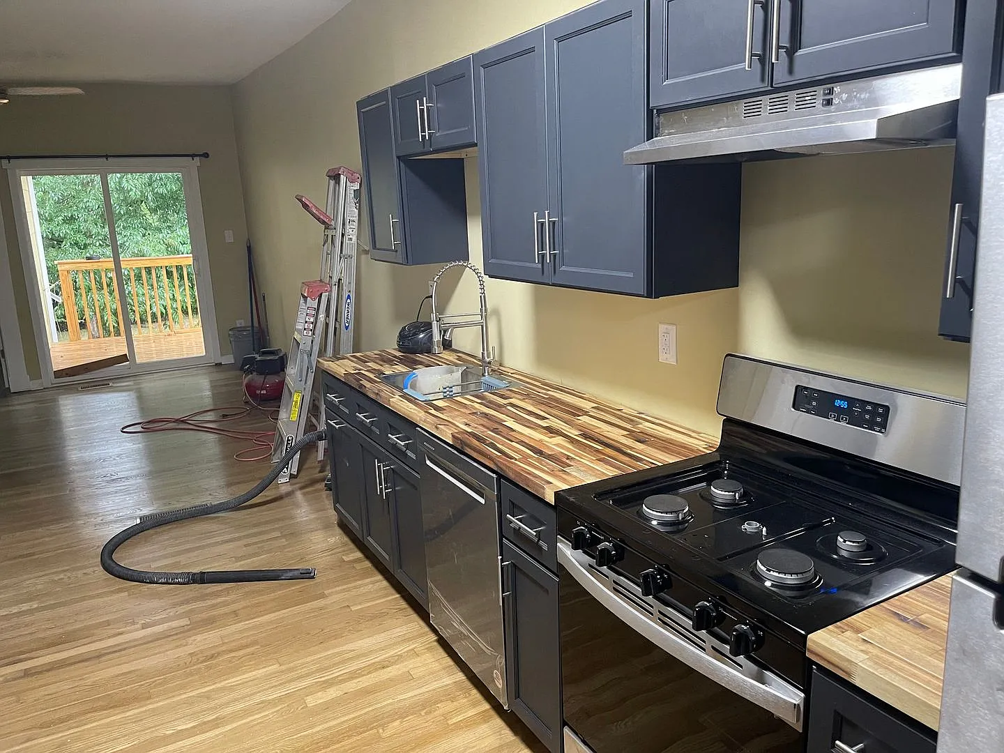 Cassanova St Duplex — Photo 4