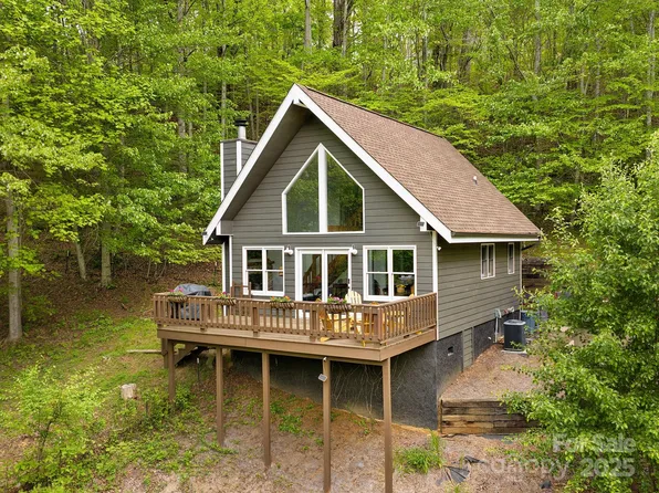 85 Crabapple Cv, Waynesville, NC 28785