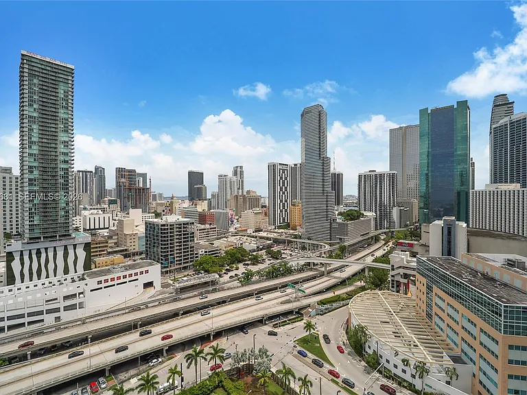 350 S Miami Ave #2411 — Photo 8