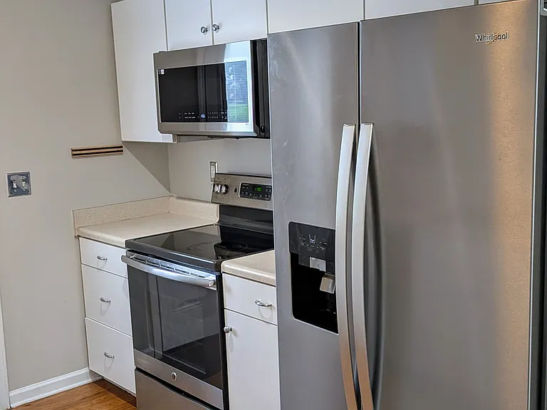 Kitchen with Stainless steel appliances