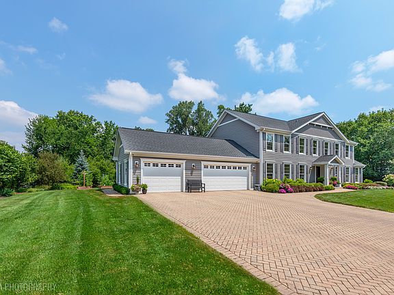 3rd image of 845 Wagner Rd