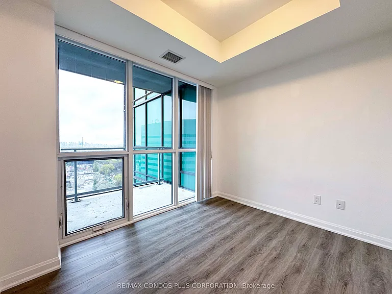 9 Bogert Ave #1602 — Photo 14