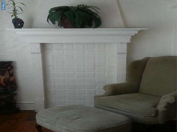 3rd image of 303 E Meehan Ave