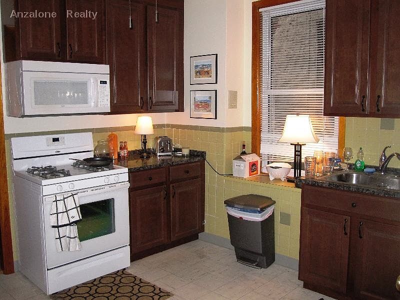 2nd image of 1A Unity St #2