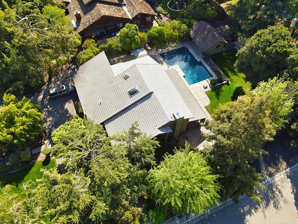 1st image of 540 Buena Tierra Dr