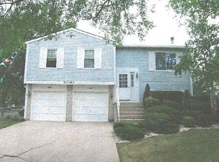 20463 S Graceland Ln, Frankfort, IL 60423