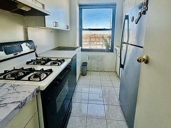 3rd image of 99-60 63rd Rd APT 7Q