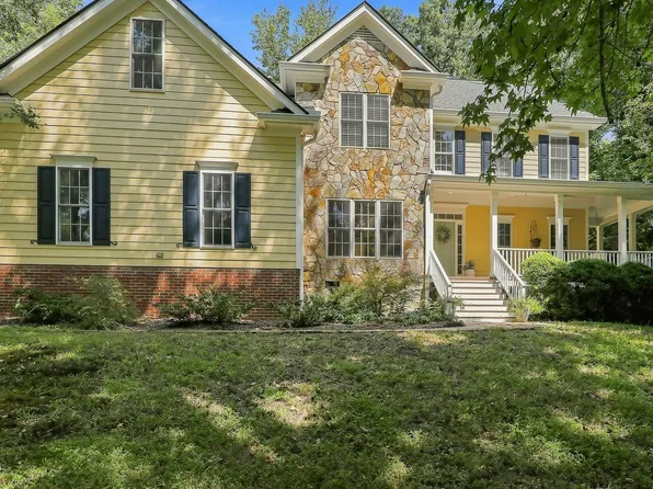 93 Wild Rose Ln, Pittsboro, NC 27312