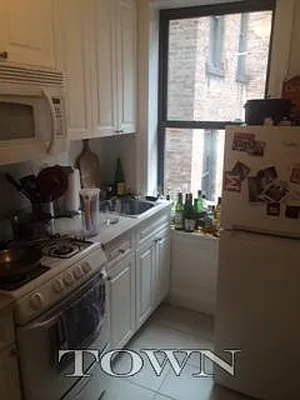 Rented by Town Residential | media 5