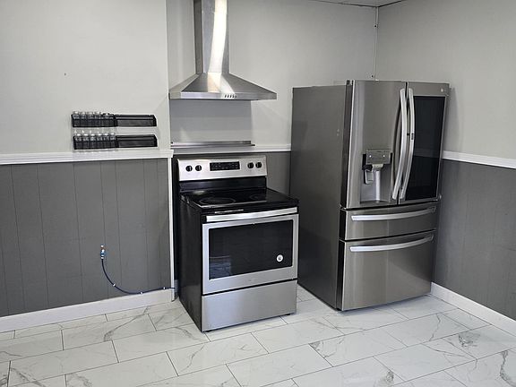 2nd image of 54 Woodland St APT 3
