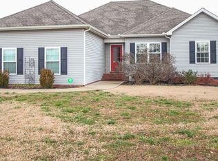 1110 Crescent Ridge Dr, Murfreesboro, TN 37128