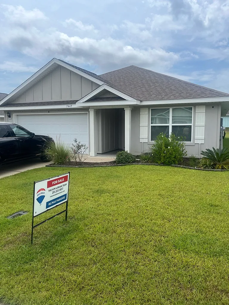 3 bed, 1650 sqft, $1,895 — Photo 1