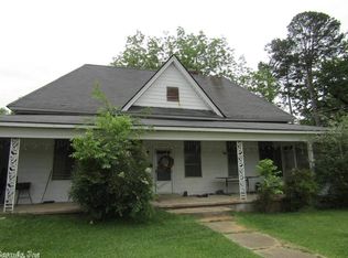 107 Bond St, Warren, AR 71671