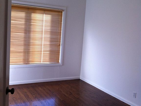5th image of 3756 20th St APT 1