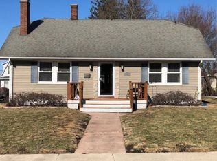 210 E Logan St, Arthur, IL