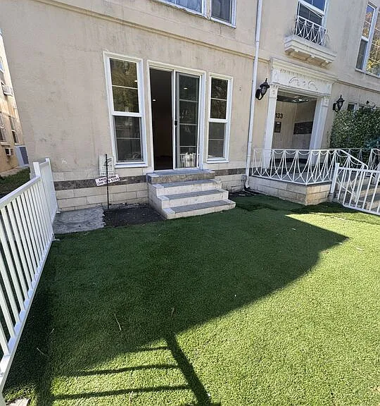 137 S Crescent Dr #1 — Photo 6