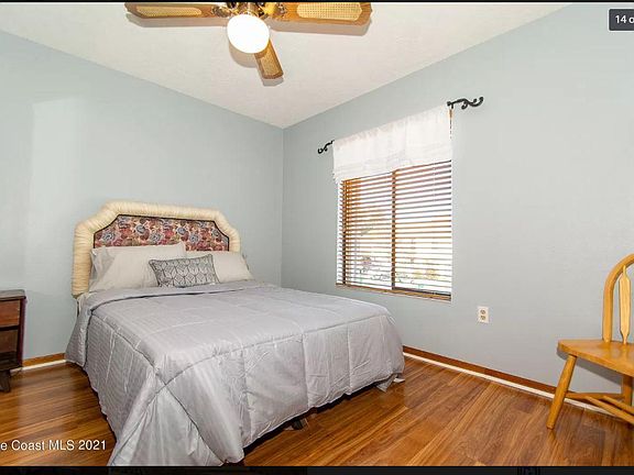 3rd image of 303 Sherwood Pl