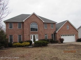 103 Ryan Dr #L-33, Moosic, PA 18507
