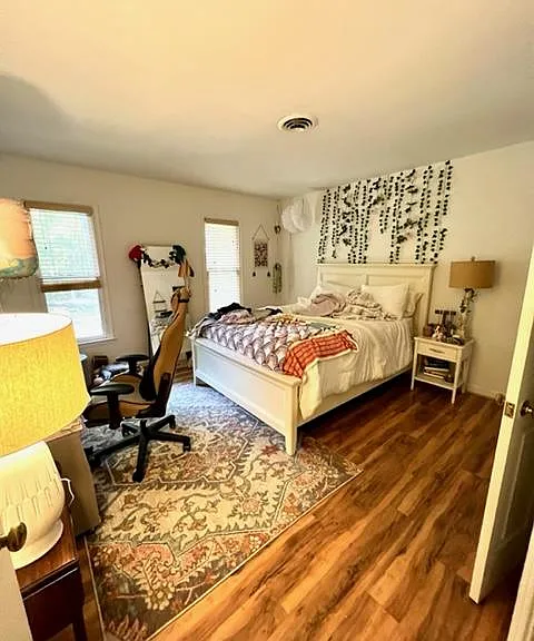 5813 Mill Spring Ln — Photo 8