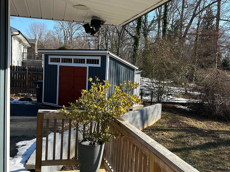 N Peace Haven Rd — Photo 16