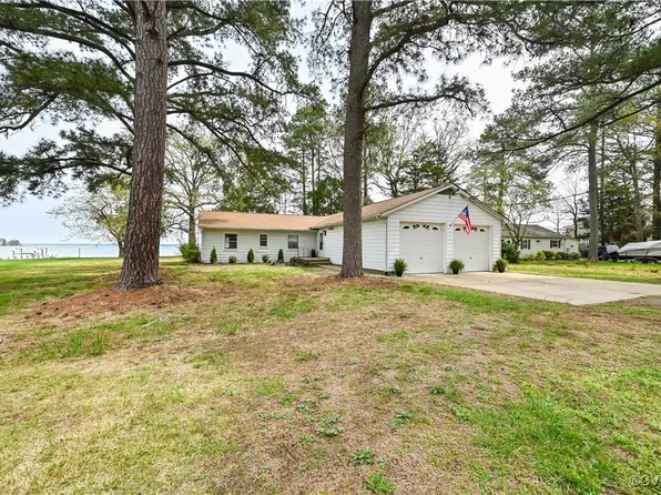 2031 Remlik Dr, Urbanna, VA 23175