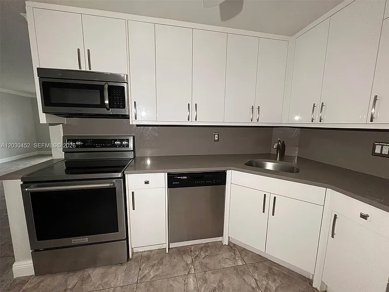136 NE 19th Ct #105F — Photo 14