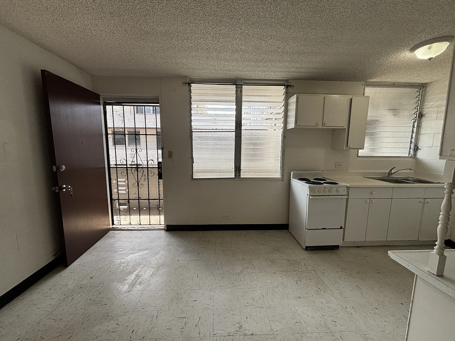 623 North Kuakini St. - 302 — Photo 3