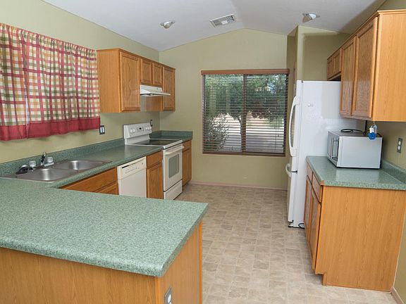 4th image of 24595 N Lost Dutchman Way