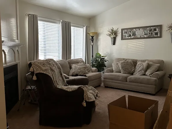 6038 W Feemster Ct, Visalia, CA 93277