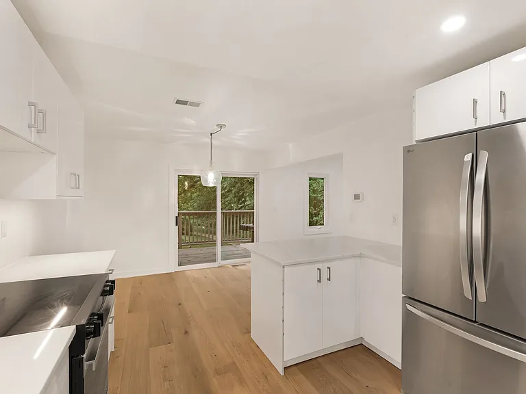 5 Somerset Hills Ct #B — Photo 13