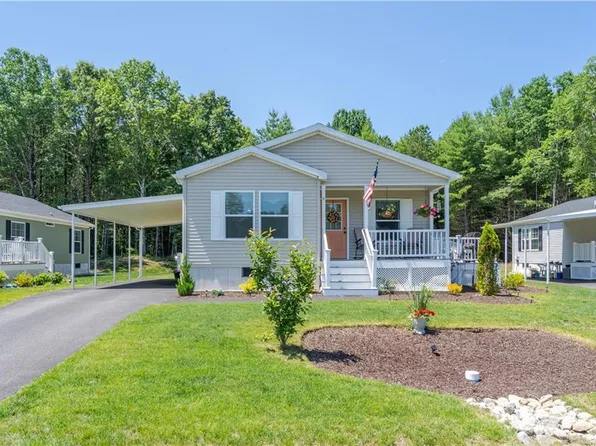 9 Cheryl Ln, Coventry, RI 02816