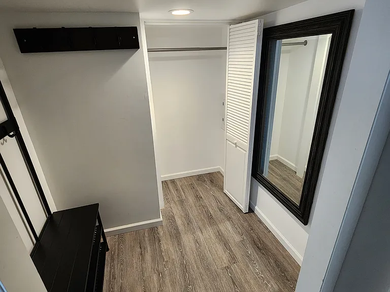 70 Ashley Dr — Photo 23