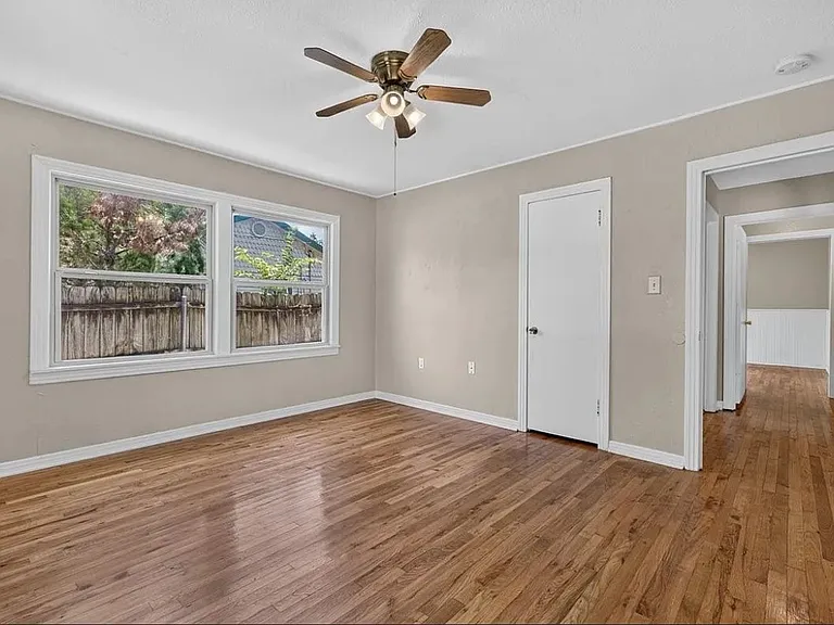 1030 N Isla St — Photo 15