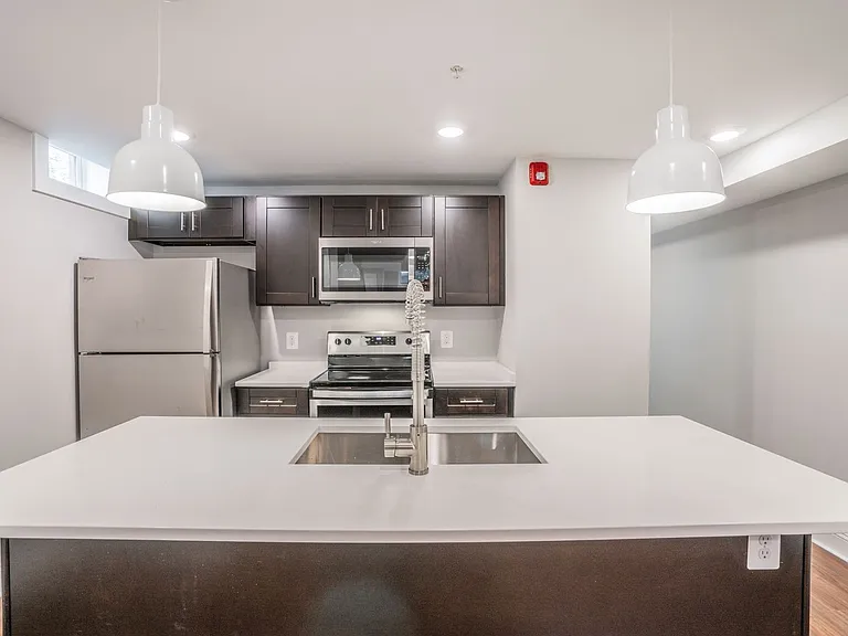 310 E Lanvale St — Photo 21