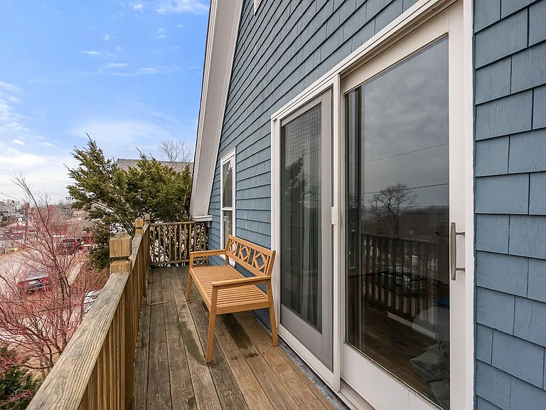 11 S Kilby St — Photo 18