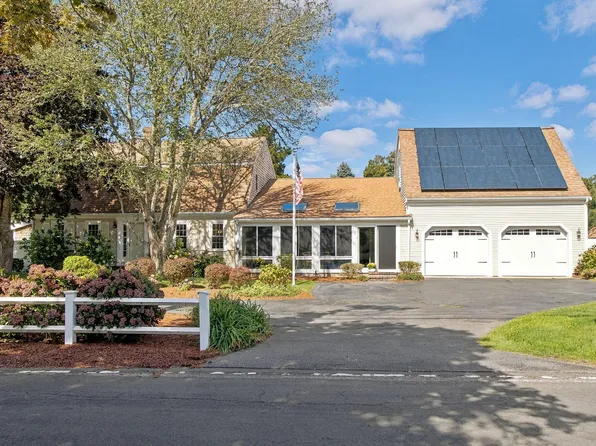 34 Gorham Road, Harwich Port, MA 02646