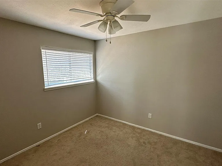 2 W Mistybreeze Cir — Photo 10
