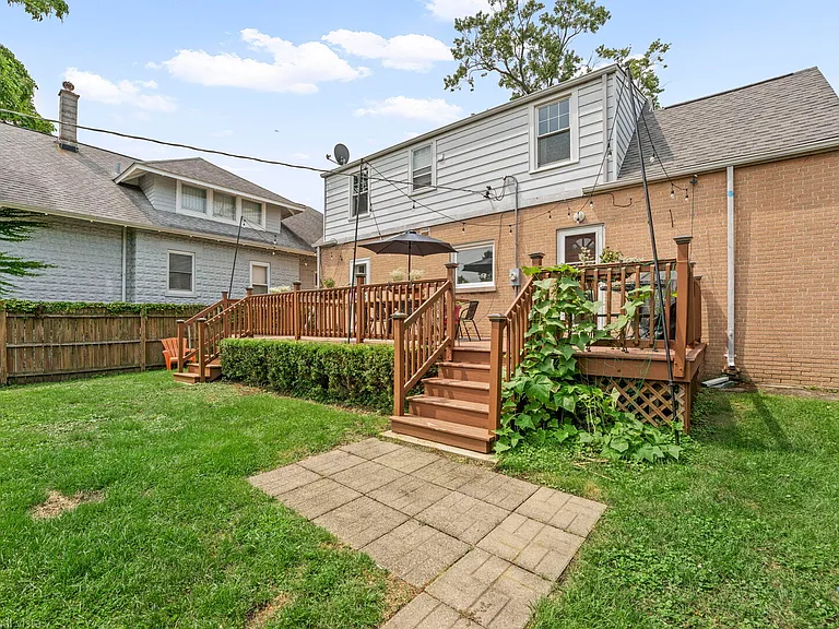 759 Laurel Ave — Photo 29