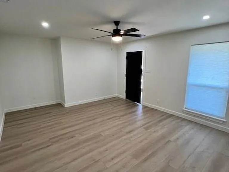8012 Pinedale Cv #A — Photo 6