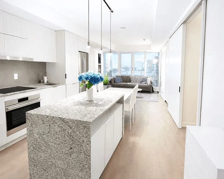 1 Bloor St E #2806 — Photo 14