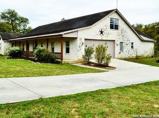 1440 Country Hills Dr, La Vernia, TX 78121