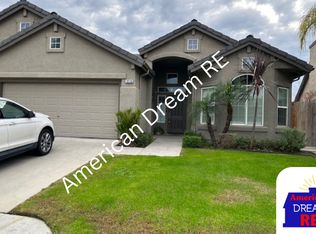10736 N Bunkerhill Dr, Fresno, CA 93730
