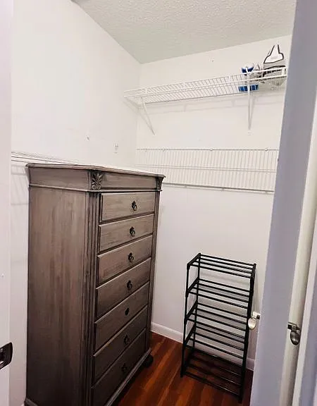 581 SW Banks Ter — Photo 14