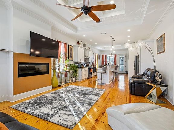 5th image of 4108 Prentiss Ave