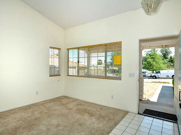 2nd image of 15319 Lakebreeze Ln