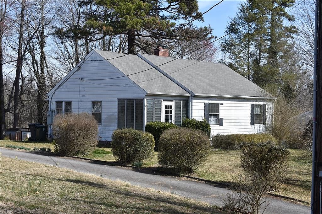 107 E Robin Rd Elkin Nc 28621 Zillow