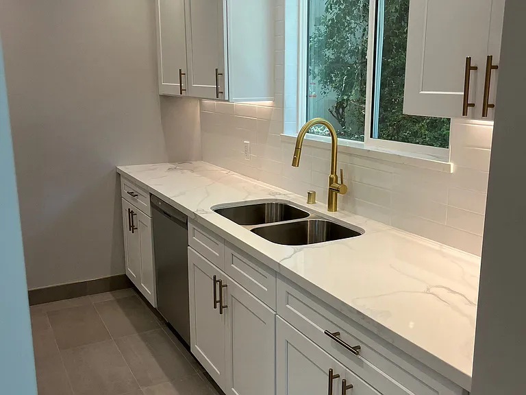 434 S Oakhurst Dr — Photo 6