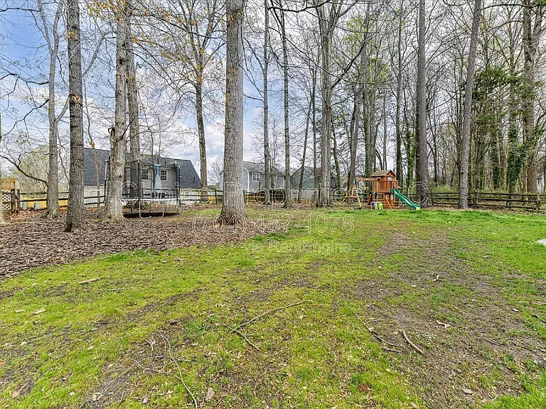 8413 Red Setter Ln — Photo 33