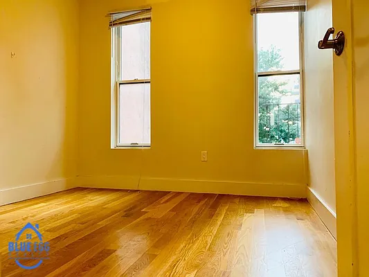 Rented by Blue Egg Realty Corp | media 18