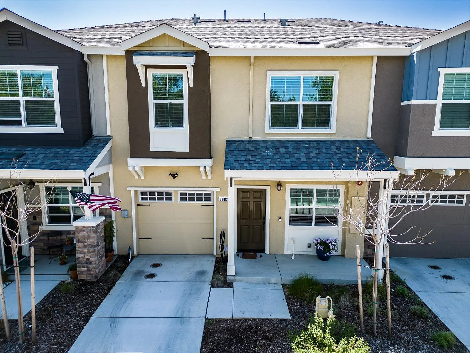 3902 Wickman Loop photo 1
